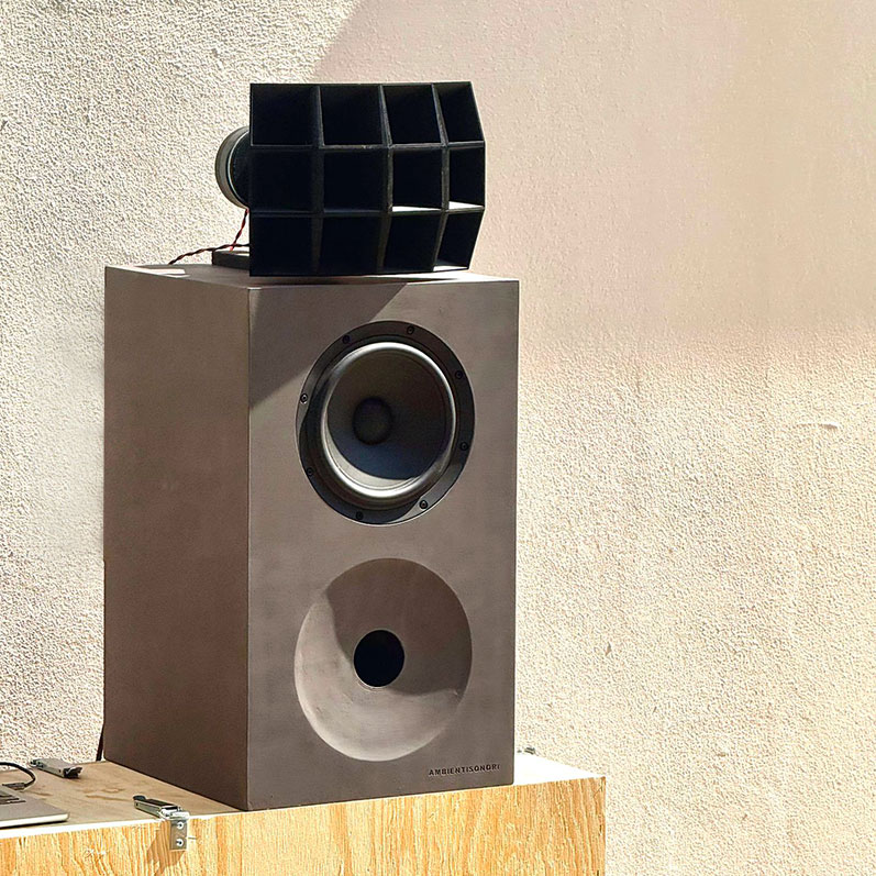 System 002